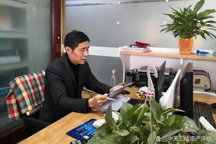 拉塞尔：为接下来的比赛建立势头至关重要 本场胜利非常关键